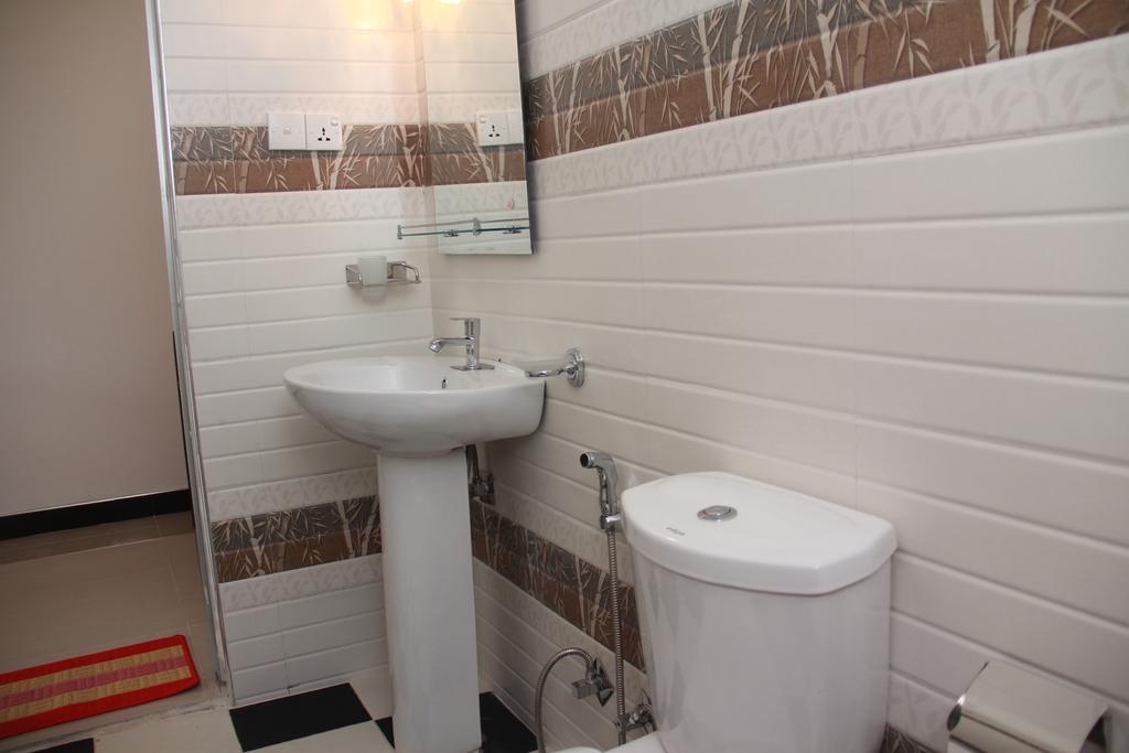 Отель Mirissa White Plaza Экстерьер фото